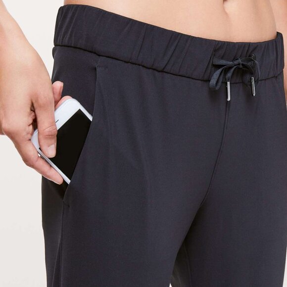 Lululemon On the Fly Crop 23" Black Size 10 - Picture 2 of 8